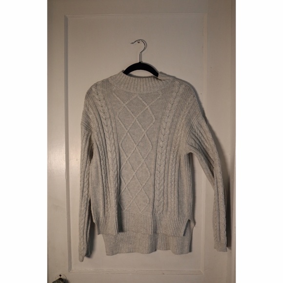 Chunky gray knit turtle neck sweater