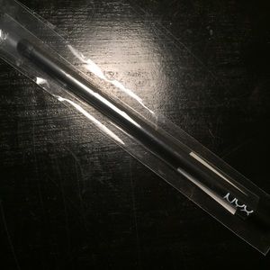 NYX Pro Smudger Brush