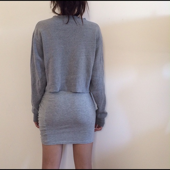 Grey mini skirt - Picture 2 of 2