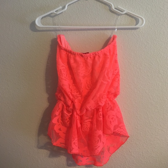 Cute tube top - Picture 2 of 2