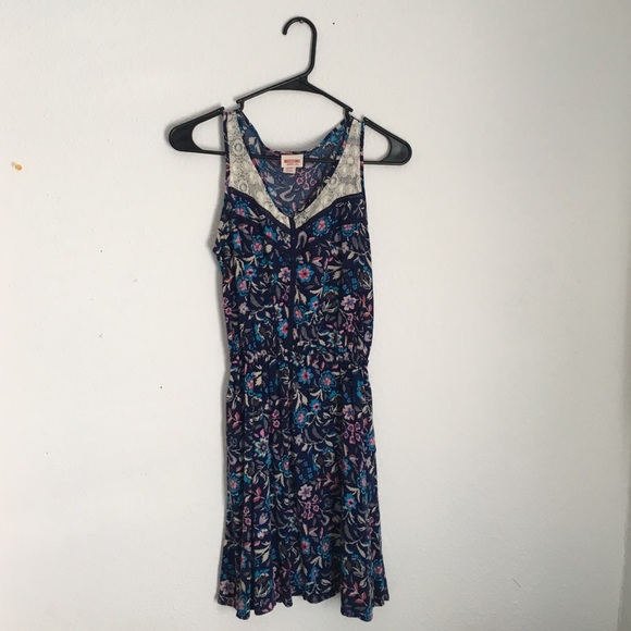 Floral Dress w/Pockets