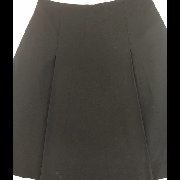 Trina Turk //black skater skirt// sz 0 - Picture 1 of 2