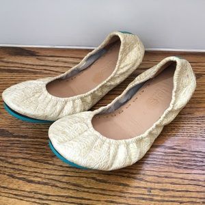 Gently used pair of Tieks vegan flats. Super