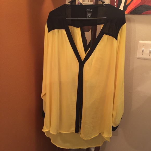 Torrid oversize open back shirt