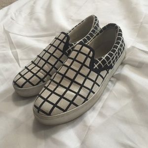 Checker slip on