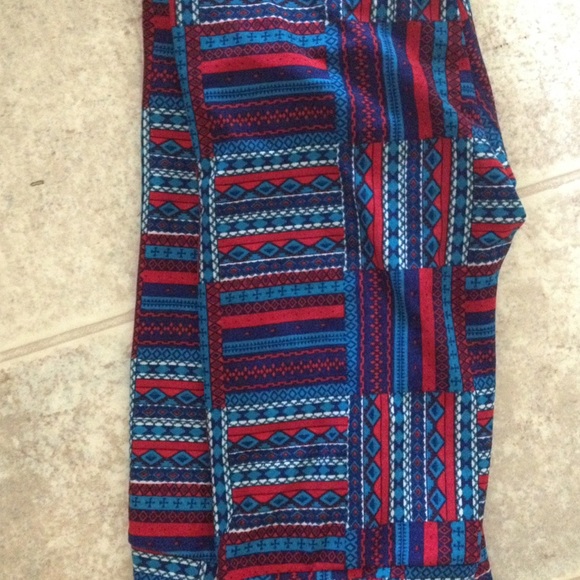 lularoe lularoe one size from alissa s closet on poshmark lularoe lularoe one size from alissa s closet on poshmark
