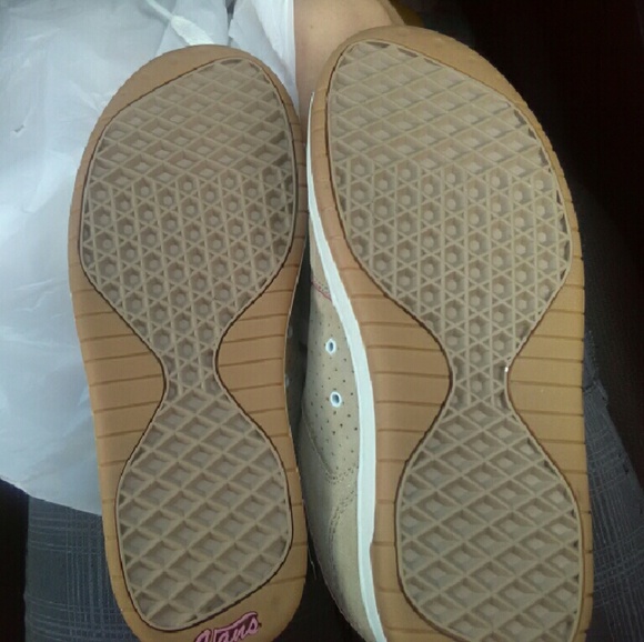 Van - Picture 3 of 4