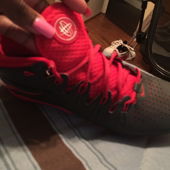 Men's Huarache fball cleats size 9.5