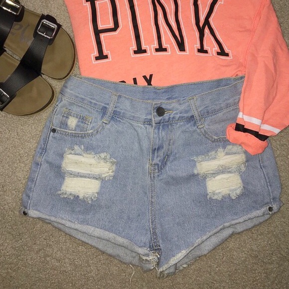PINK Victoria's Secret Pants - Nwot distressed shorts