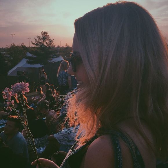 Meet your Posher, Claire - Picture 1 of 1