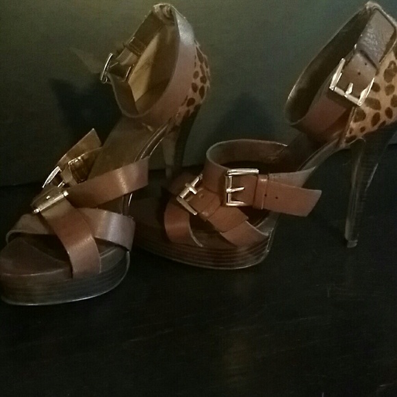 Highheel leather and leopard print cowhair sandals