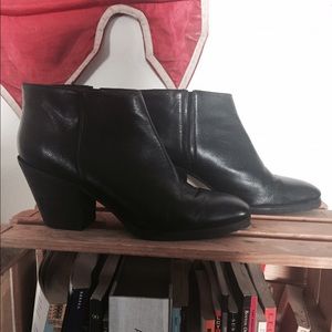 Rachel Comey Mars Boots, black, size 8 ✨