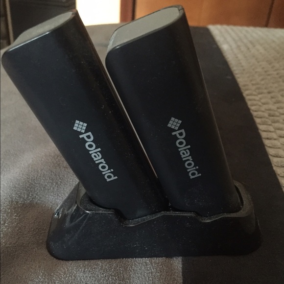 2 Portable charging banks - Picture 1 of 2