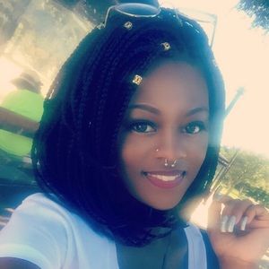 Meet your Posher, Leigh