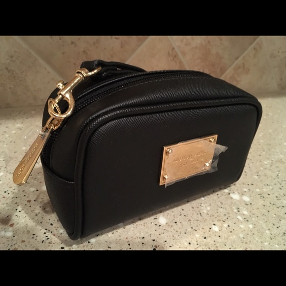 *Authentic* Michael Kors Cosmetic Bag