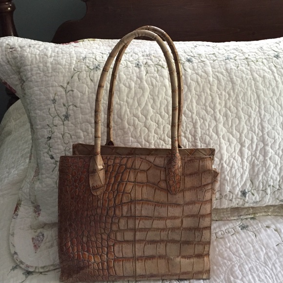 Handbag - Picture 3 of 4