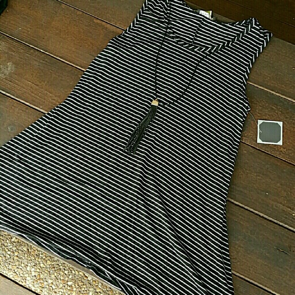 Sold in bundle - Picture 2 of 3