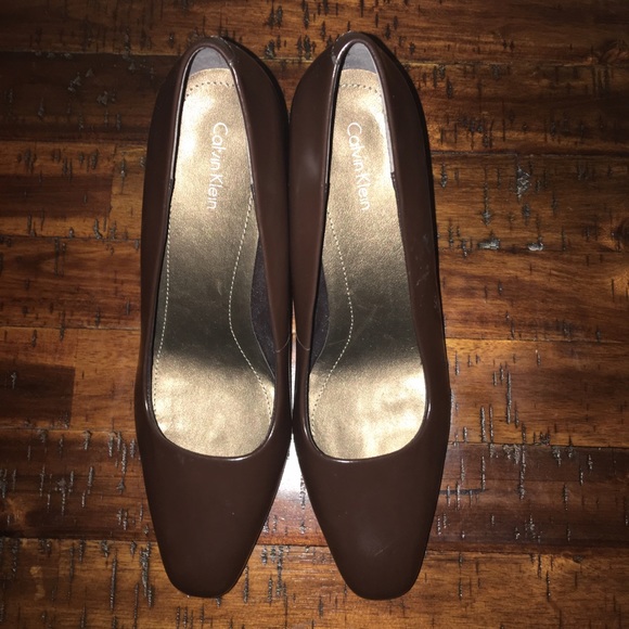 Calvin Klein Pump