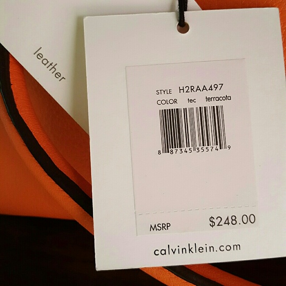 Calvin Klein Tote in Terracotta - Picture 2 of 4