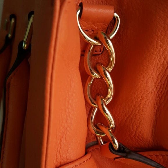 Calvin Klein Tote in Terracotta - Picture 4 of 4