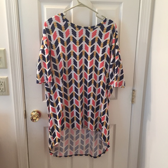 Lularoe medium Irma EUC