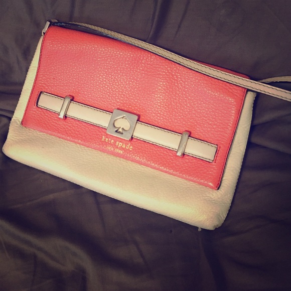 Cheap! // Kate Spade Crossbody 💝