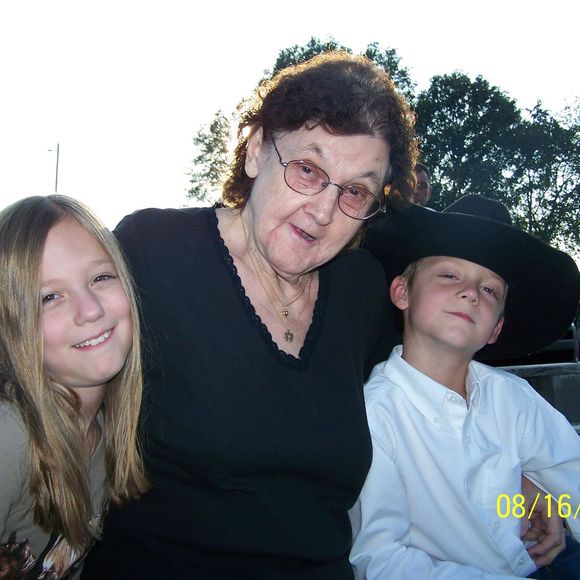 Meet your Posher, Debra