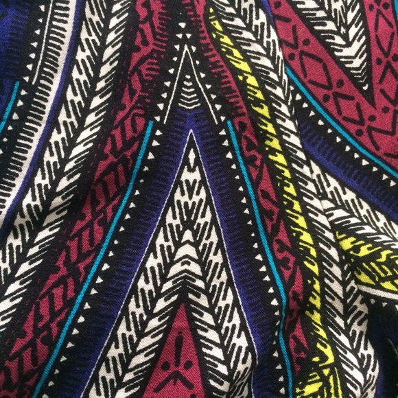 Printed flowy shorts - Picture 2 of 3