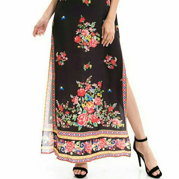 Black floral print maxi dress - Picture 2 of 3