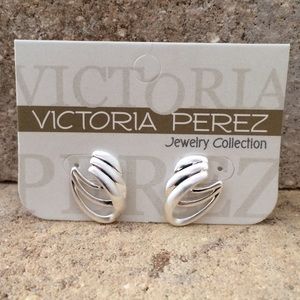 Geometric Design |  Platinum Plated Stud Earrings