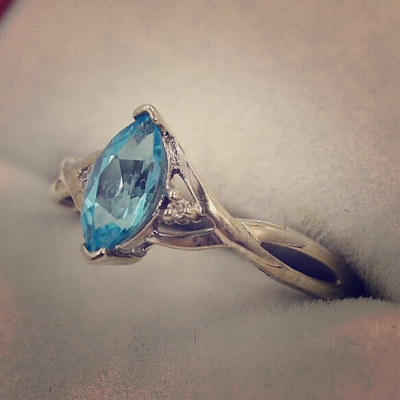 10K White Gold Blue Topaz & Diamond Ring