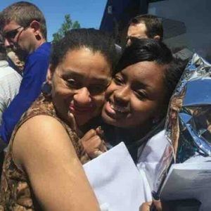 Meet your Posher, Janiquewa