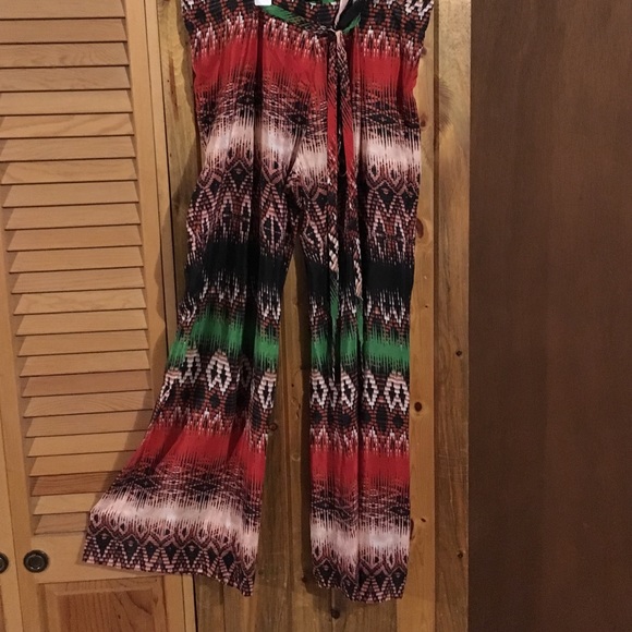 Great dressy up or dress down ! - Picture 3 of 3