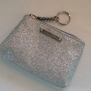 Victoria's Secret Limited Edition Pouch!😍