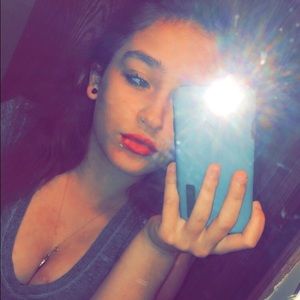 Meet your Posher, Lindsey