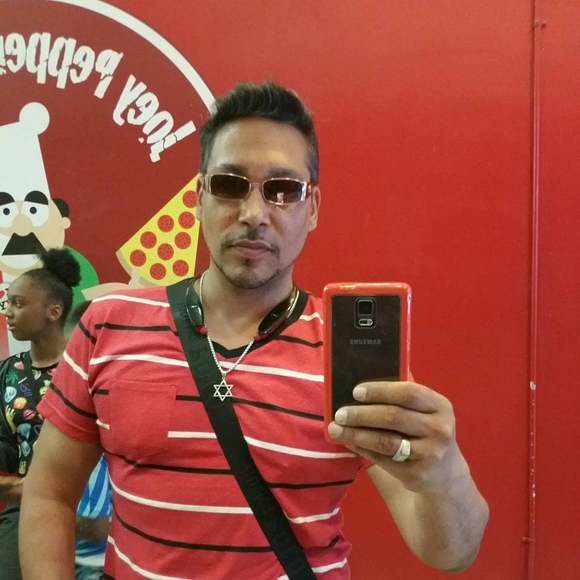 Meet your Posher, Phillip