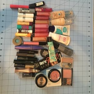 Huge Makeup Lot High End & Drugstore