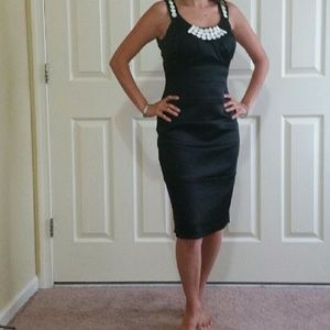 Coctail fitted satin pearl beaded