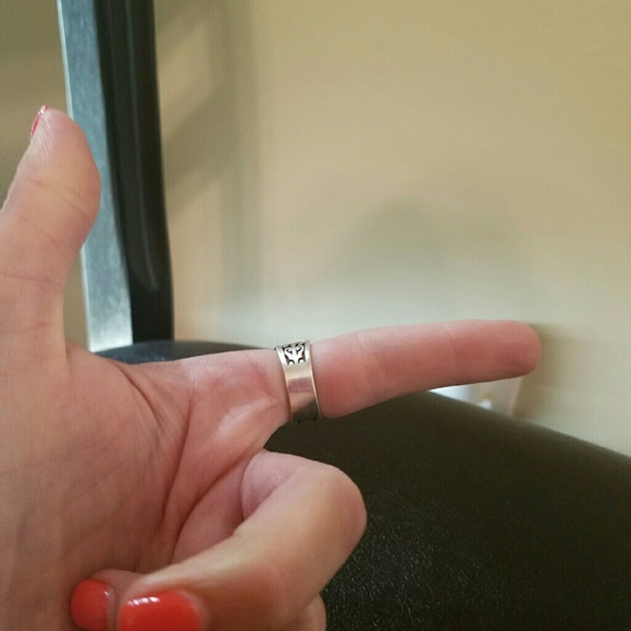 SOLD! James Avery Open Adorned Ring - Picture 2 of 3
