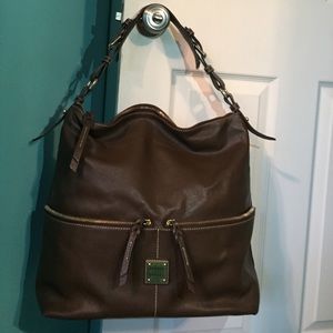 Dooney & Burke Large Leather Zipper Pocket Sac