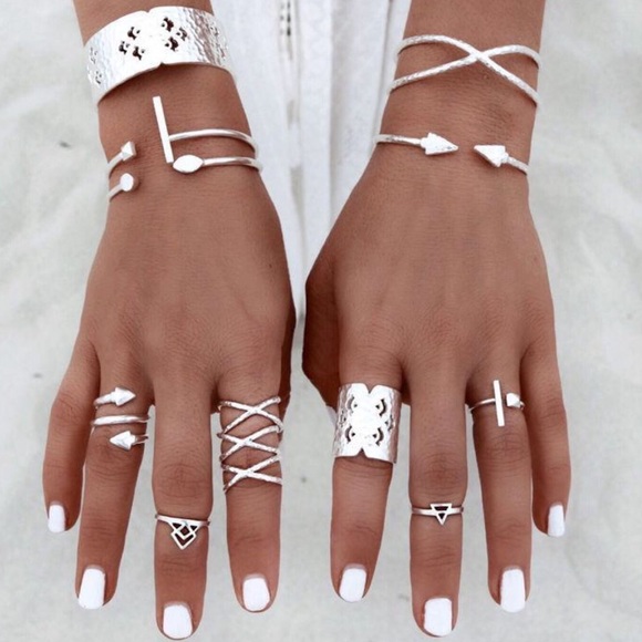 Boutique Jewelry - 8 Silver Midi Ring Set Bohemian Festival Style new