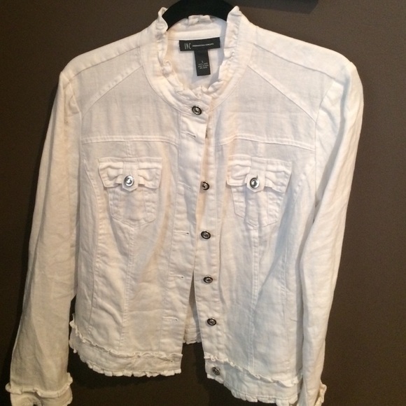 White linen jacket.