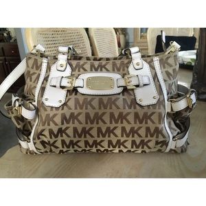 Michael Kors Signature satchel