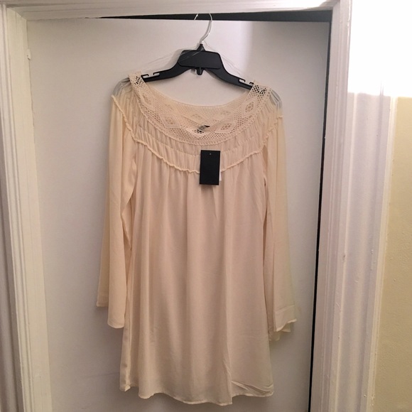 Gorgeous Dress! - Picture 2 of 2