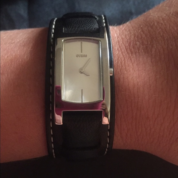 Guess Watch - Picture 3 of 4