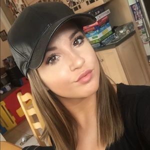 Meet your Posher, Christina
