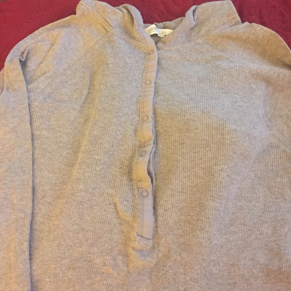 Light Hoodie - Picture 2 of 4