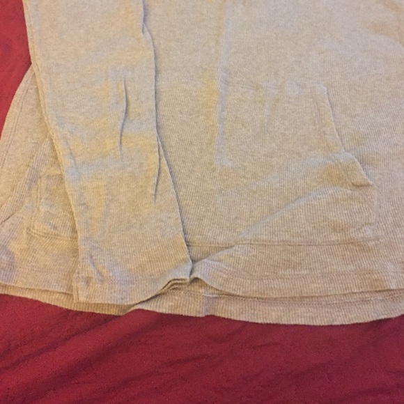 Light Hoodie - Picture 4 of 4