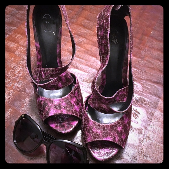 Carlos Santana purple heels