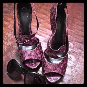 Carlos Santana purple heels